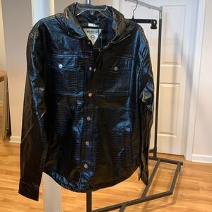 Men Black Shirt/Jacket Size Large